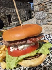 Camino Frances - Dzień 4. Hamburger z wołowiną